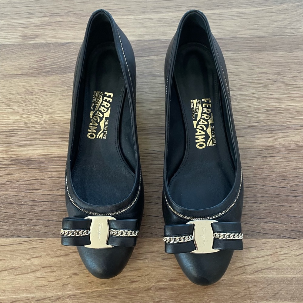 Salvatore Ferragamo bow pumps